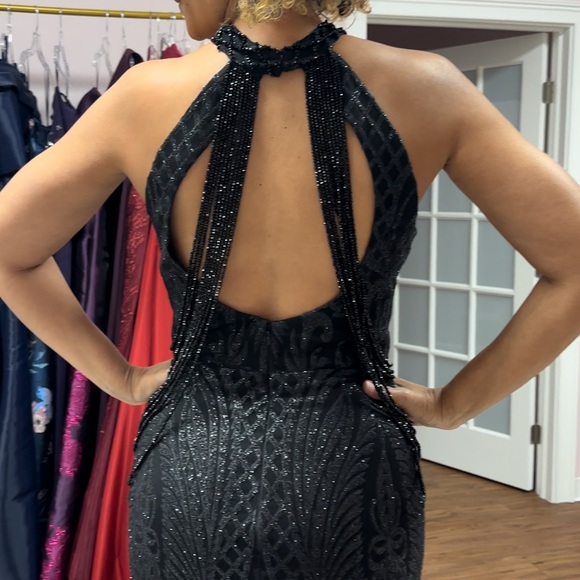 Portia & Scarlett Evening Gown - Picture 4 of 4